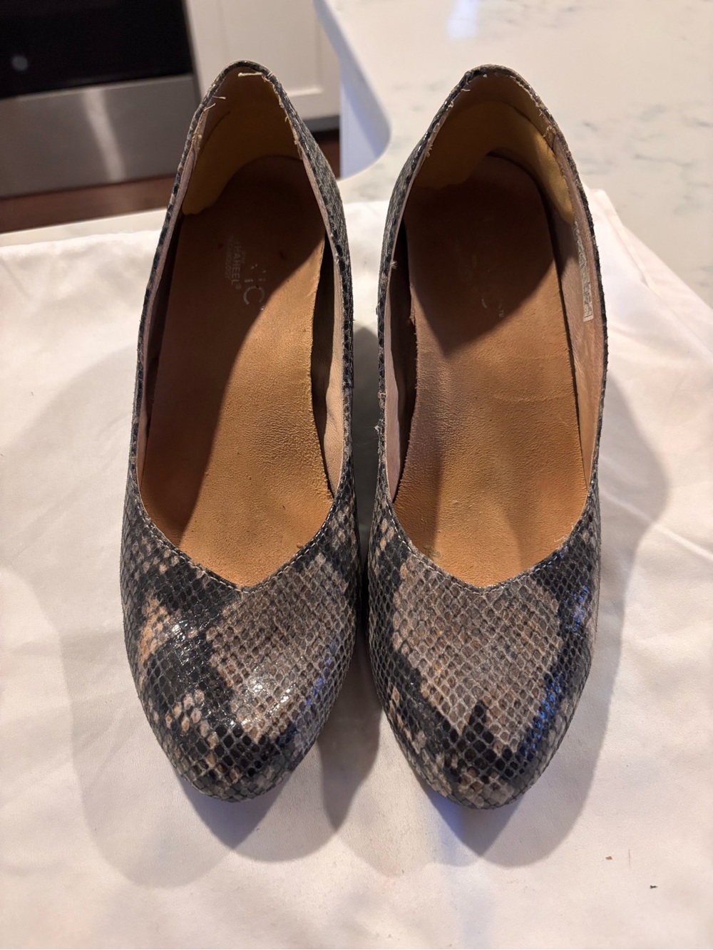 Vionic Snakeskin-Print Round-Toe Pumps in Gray and Tan